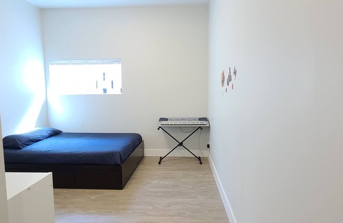 McKinley Casa | ***MODERN HOME WITH PRIVATE LAKE ACCESS AT MCKINLEY BEACH***