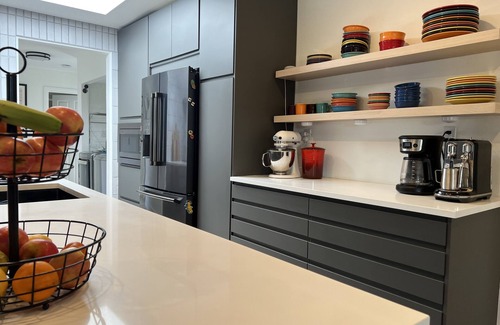 Altadena Casa | Modern Home with Spacious Yard near Rose Bowl, trails, and DTLA