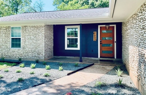 North Austin Civic Association Casa | Modern Home with Spacious Yard 5 Min to Domain!