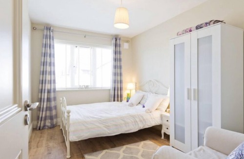 Ballyboghil Casa | Modern Homestay Room near Dublin Airport