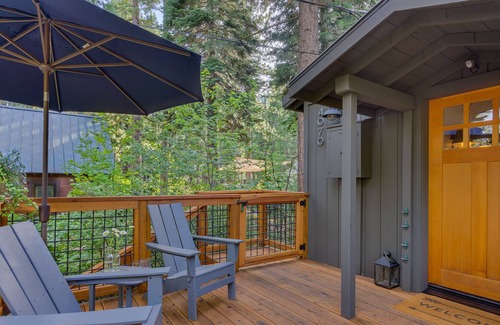 Tahoe Pines Casa | Modern Homewood Cabin