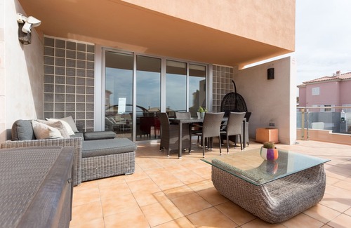 Arenas del Mar Casa | Casa moderna con piscina privada