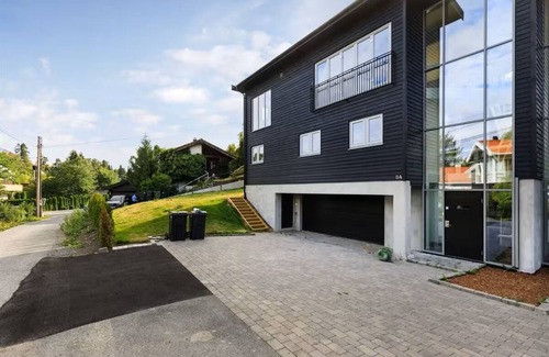 Stabekk Casa | Modern house for couples or families