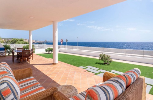 S'Algar Casa | Casa moderna para tus vacaciones en primera línea de mar
