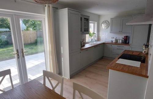 Portstewart Casa | Modern house for your seaside getaway
