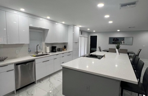 Royal Palm Beach Casa | Modern house in Palm Beach County