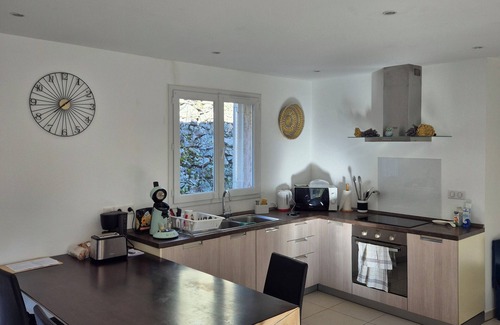 Asco Casa | Modern house with all summer/winter comforts. 10min walk from the magnificent Genoese bridge!