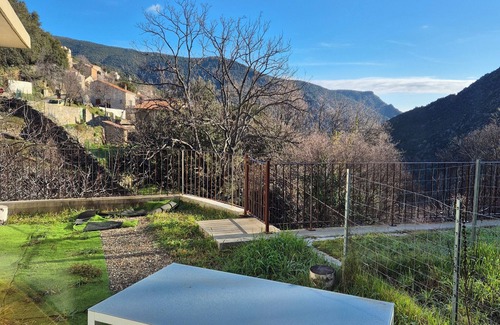 Asco Casa | Modern house with all summer/winter comforts. 10min walk from the magnificent Genoese bridge!