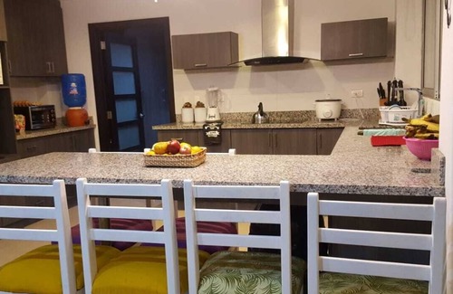 Playas Casa | Casa Moderna con vista al mar, con piscina privada