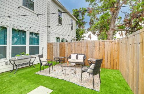 Northside Casa | Modern Houston Home with Yard, 3 Mi to Toyota Center