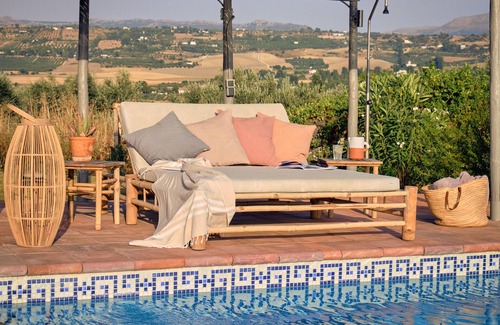 Ronda Villa | HERMOSA VILLA DE LUJO Y VISTAS PRIVADAS A LA PISCINA, OLIVA ORGÁNICA RONDA 5Km