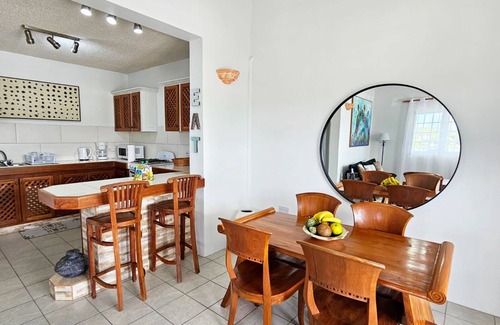 Cap Estate Condominio | Modern Intimate Condo - Sundown Stay