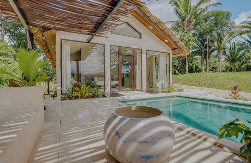 Armenia Villa | Modern Jungle Villa Onyx w/ AC, Plunge Pool & Outdoor Fireplace