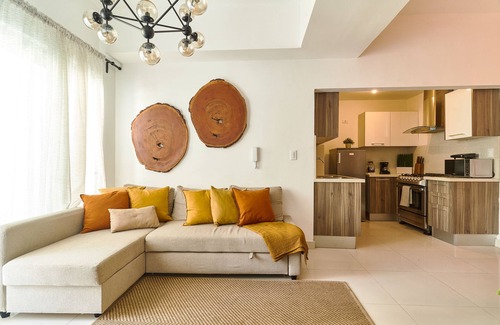 Viejo Arroyo Hondo Condominio | Modern King Size Bed Condo with Pool by Agora Mall