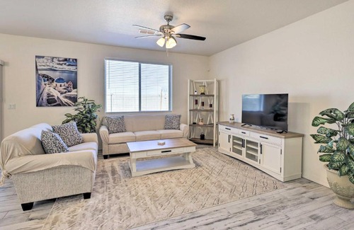 Kingman Casa | Modern Kingman Vacation Rental, 5 Mi to Dtwn!