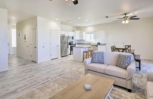 Kingman Casa | Modern Kingman Vacation Rental, 5 Mi to Dtwn!