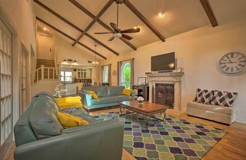 Blue Bell Estates Casa | Casa de lujo en el lago Conroe w / muelle privado del barco