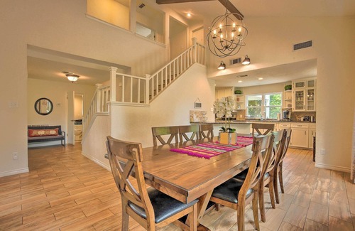 Blue Bell Estates Casa | Casa de lujo en el lago Conroe w / muelle privado del barco