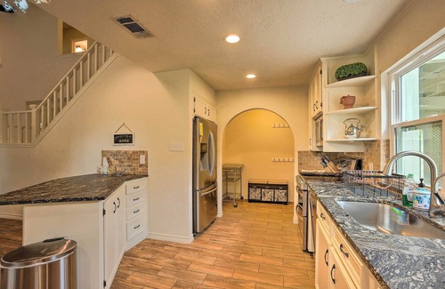 Blue Bell Estates Casa | Casa de lujo en el lago Conroe w / muelle privado del barco