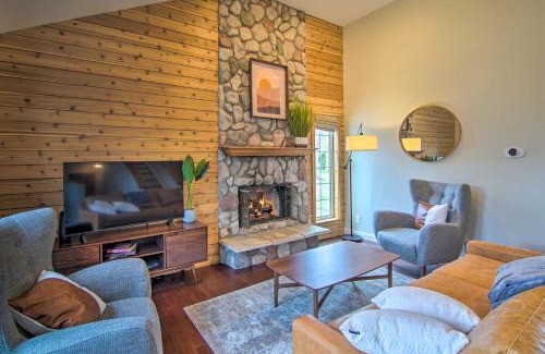 Zenda Casa | Modern Lake Geneva Home - 1 Mi to Boat Launch