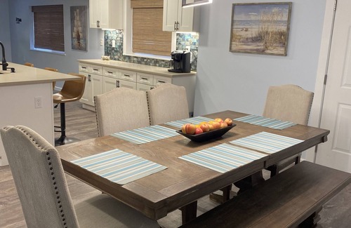 Conneaut Casa | Modern Lake Home in Private setting with Lake Access and Hot Tub
