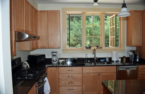 Mount Desert Casa | ¡Moderna casa del lago en una cala apartada en Long Pond, Mount Desert Island!