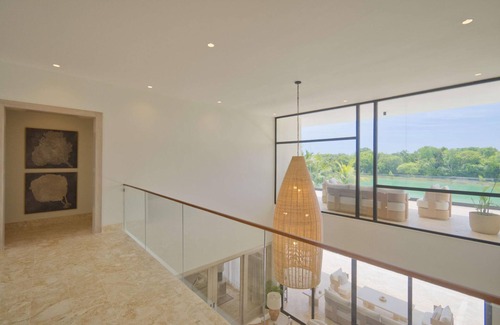 Punta Cana Villa | Modern Lake Villa With English Speaking Staff in Golf and Beach Resort