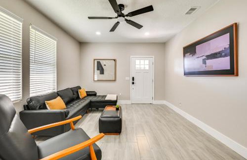 Lakeland Casa | Modern Lakeland Golf Retreat with Putting Green