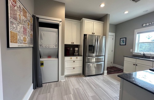Moncks Corner Apartamento | Modern Lakeview Studio / Peaceful Executive Retreat near Charleston, SC