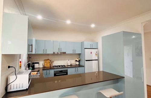 Narwee Casa | Modern large 3bedroom Family home within 6 minutes to station and local shop
