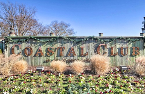 Lewes Cabaña | Modern Lewes Home w/ Deck, Grill + Pond View!