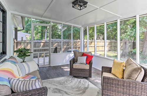 Columbia Cabaña | Modern Lexington Retreat w/ Backyard & Pool!