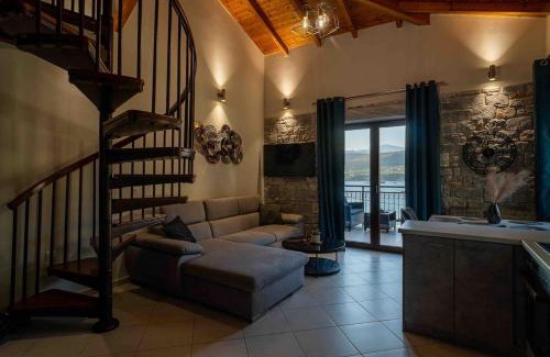 Stoupa Apartamento | Modern Loft at Kalogria Beach