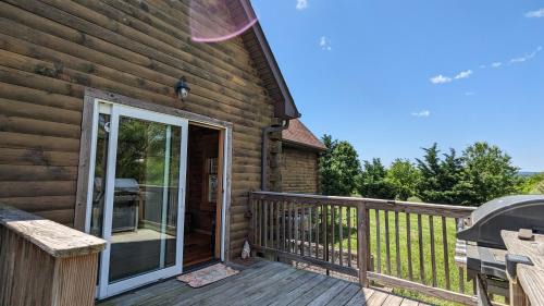 Winchester Casa | Modern Log House First Level Primary
