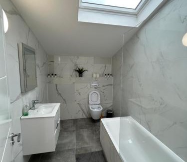 Higham Hill Apartamento | Modern London Apartment near Tottenham Stadium