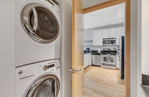 Prospect Park Apartamento | Modern Lux 1BR Flat and Gym