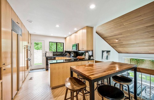 Bethesda Casa | Modern Lux Home near DC!