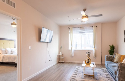Downtown Baltimore Apartamento | Modern Luxe 1BD Apartment with pool