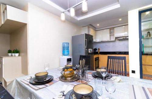 Thompson Estate Apartamento | Modern luxe 2 BED Apt with pool & Gym
