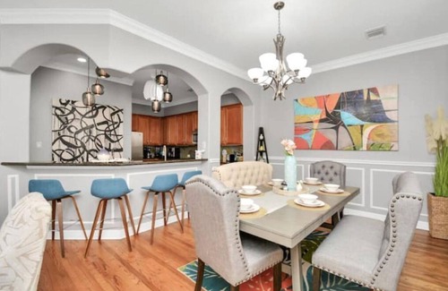 Washington Ave./ Memorial Park Casa | Modern | Luxe | 3BR/3.5Ba Spacious Home | Walkable