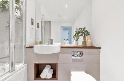 South Bermondsey Apartamento | MODERN LUXE APT just 10 MINS from TOWER BRIDGE! EASY ACCESS TO TUBE AND BUS