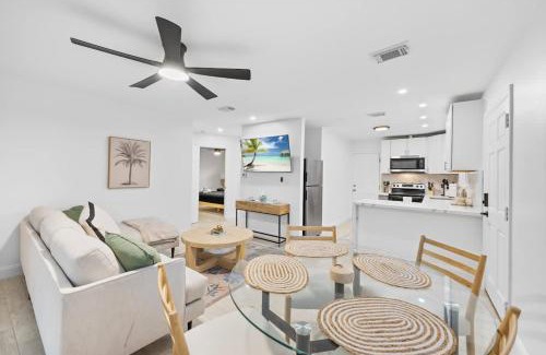 Melaleuca Gardens Casa | Modern Luxe Hideaway