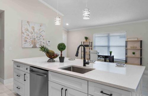 Westridge Villa | Modern Luxe Vacation, close 2 Disney, Heated Pool