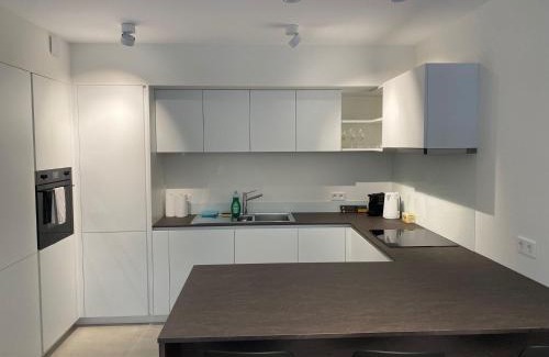 Hollerich Apartamento | Modern Luxembourg City Center Apartment with big terrace