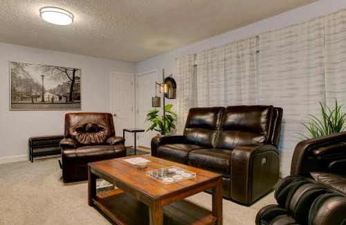 Vancouver Casa | Modern Luxuries in a Quiet Convenient Location