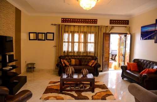 Kampala Apartamento | MODERN LUXURIOUS 2BEDS HOUSE IN KAMPALA CITY CTR