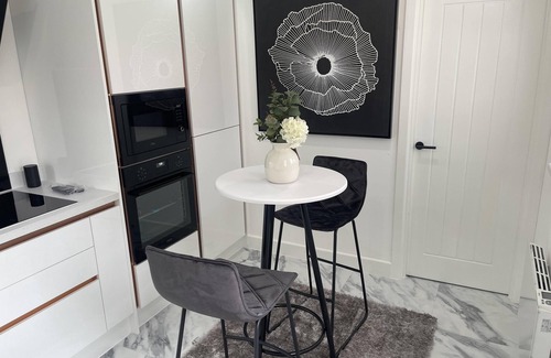 Basildon Apartamento | Modern-luxury 1bedroom-ensuitebathroom-garden-wifi