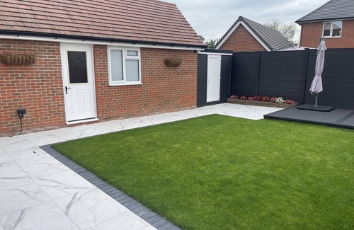 Basildon Apartamento | Modern-luxury 1bedroom-ensuitebathroom-garden-wifi