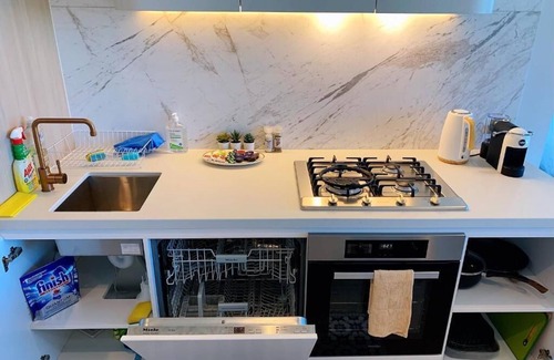 Glen Waverley Apartamento | Modern Luxury 2 Bed, 2 Bath Apartment With Free Parking in Central Location