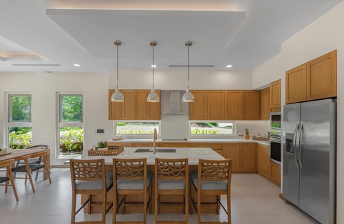 Pacuare Reserve Casa | Modern Luxury 4 Bedroom Fairway Dream Home.